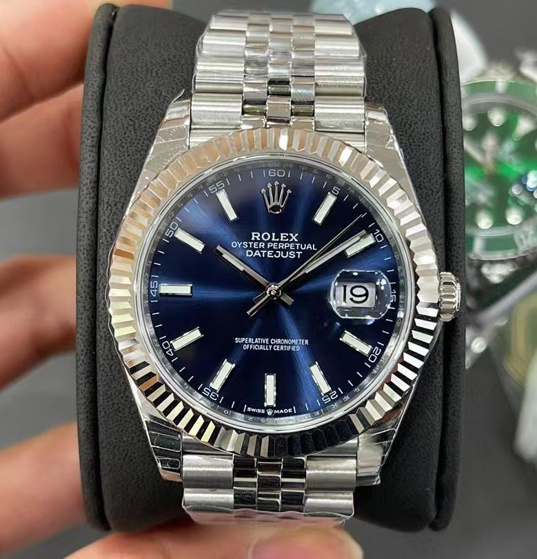 Datejust 41 Steel Baton Index Sunray Blue Dial — Fluted Bezel Sunray Blue Baton (Ref Z065)