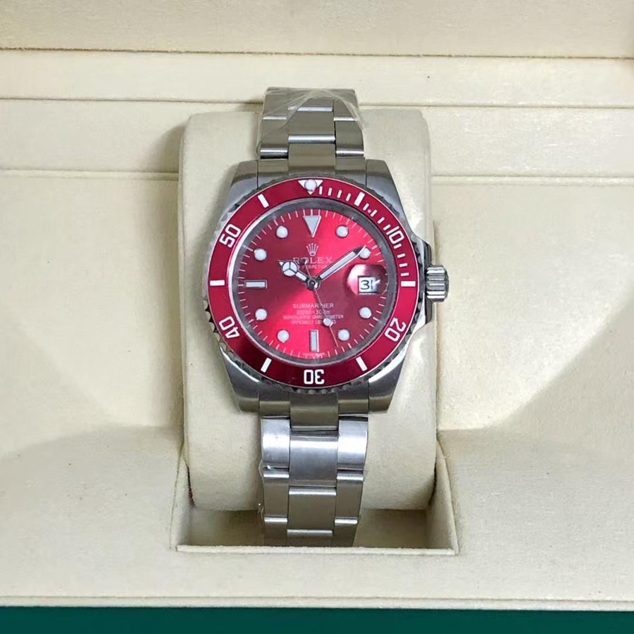 Submariner Custom Edition 'Red Velvet' — Custom Red Dial & Bezel (Ref Z005)