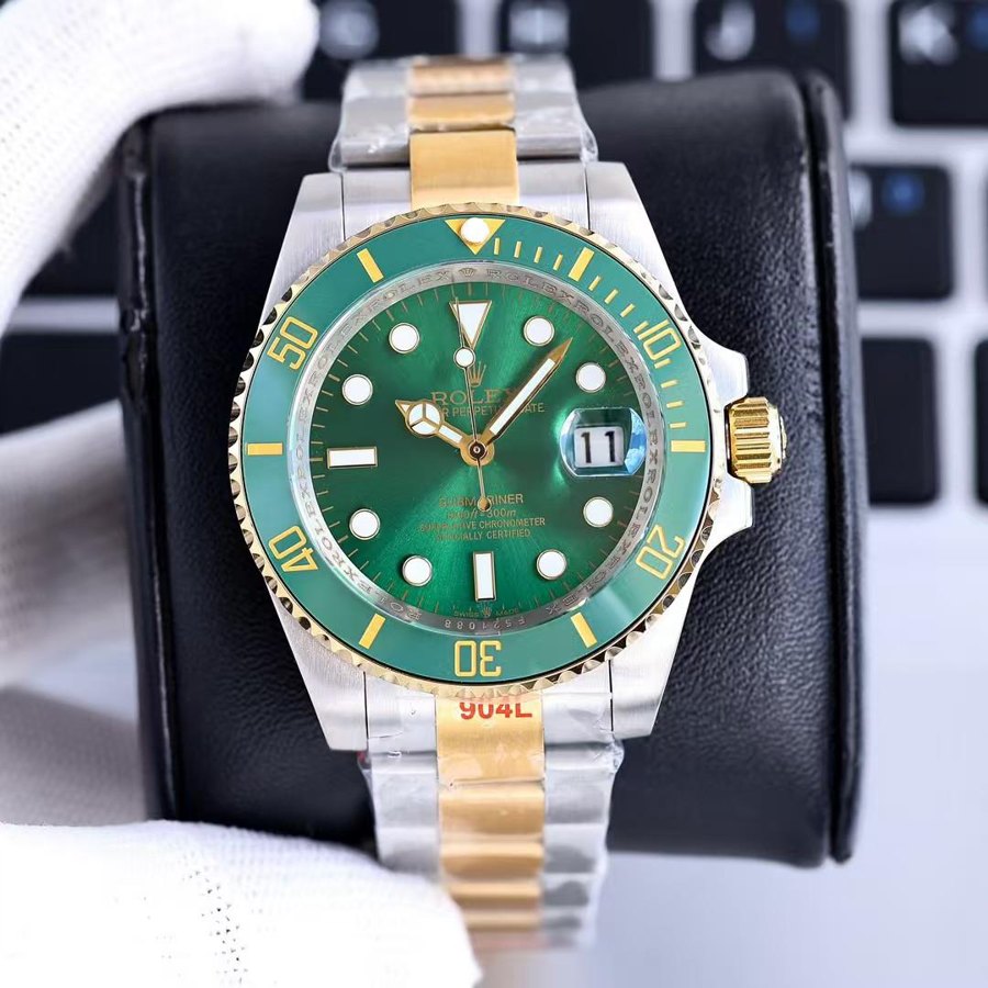 Submariner Date Two-Tone Gold & Steel Green — Two-Tone Yellow Gold Green Dial (Ref Z008)